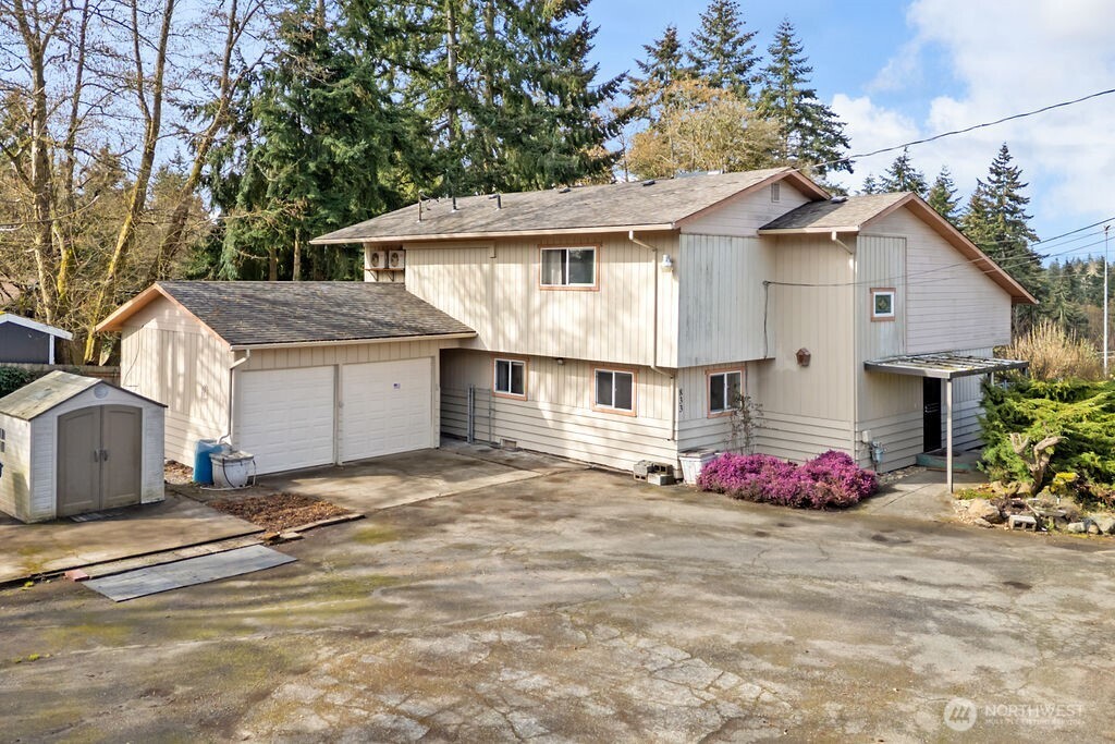 833 S Dash Point Road Property Photo