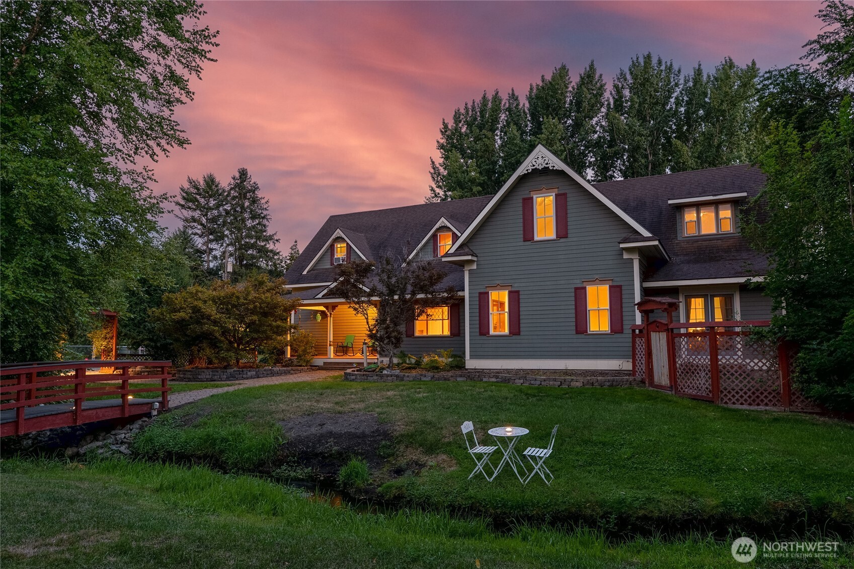 903 W King Ave Property Photo 2