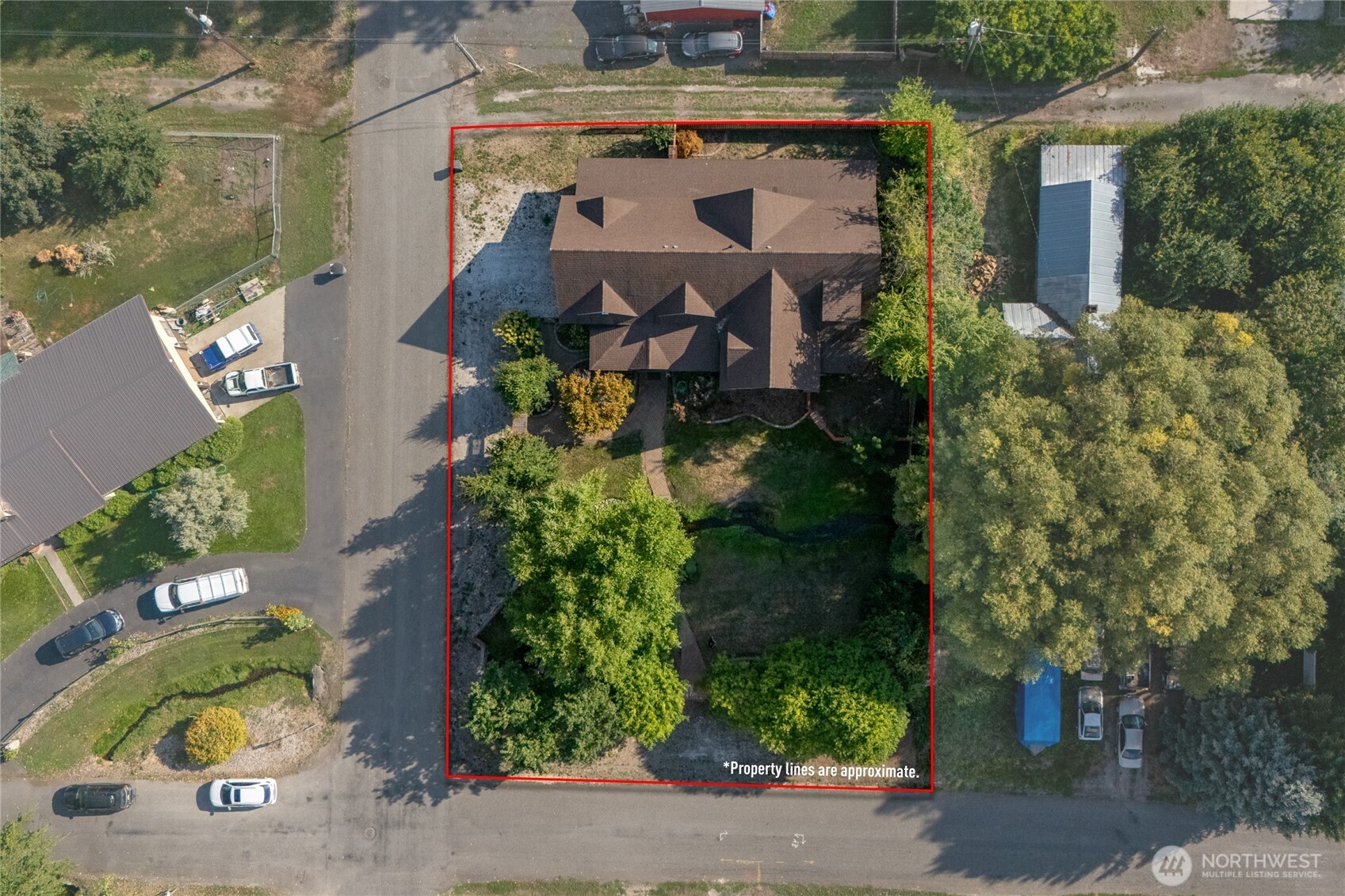 903 W King Ave Property Photo 4