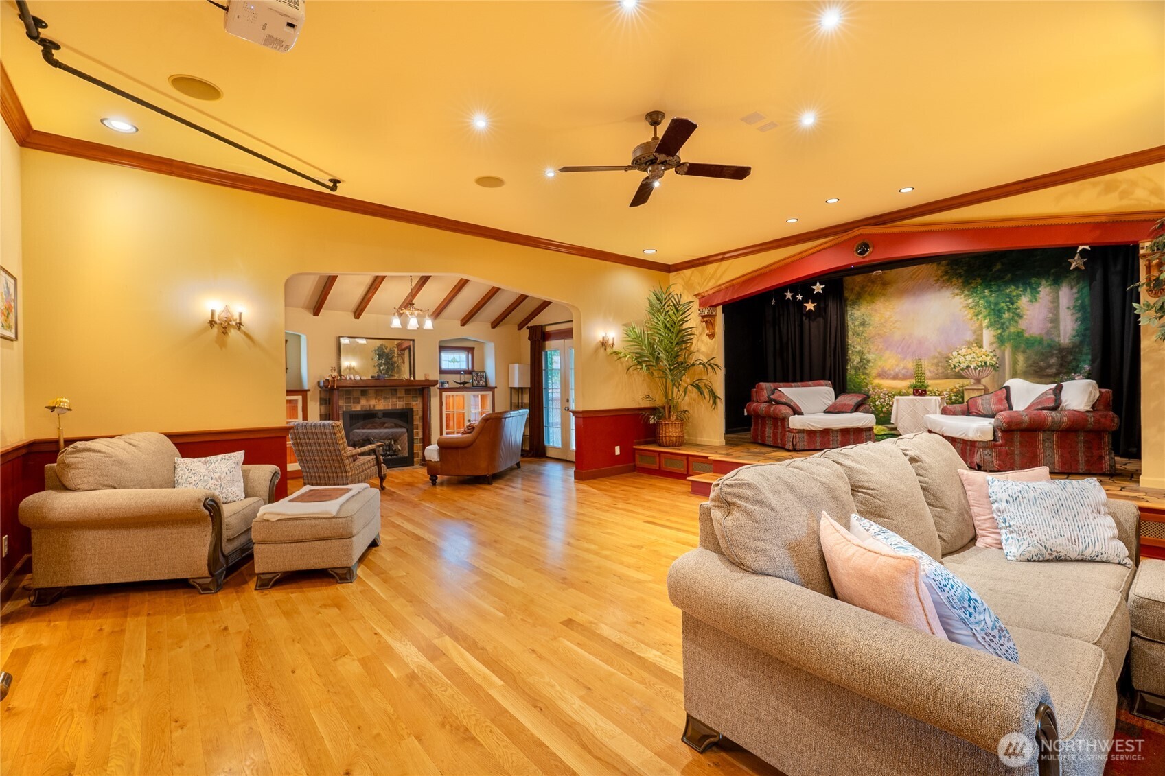 903 W King Ave Property Photo 26