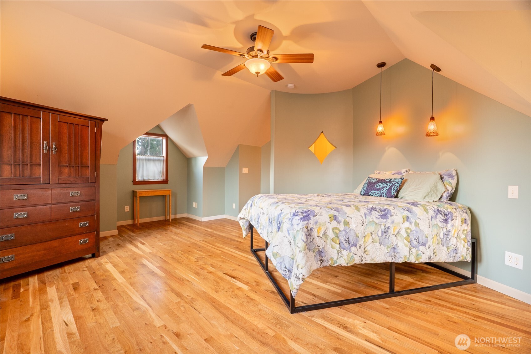 903 W King Ave Property Photo 35