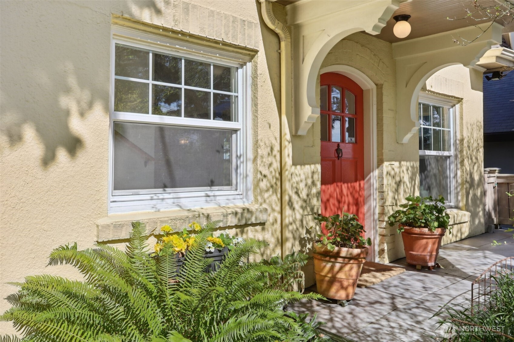 2406 E Galer Street Property Photo