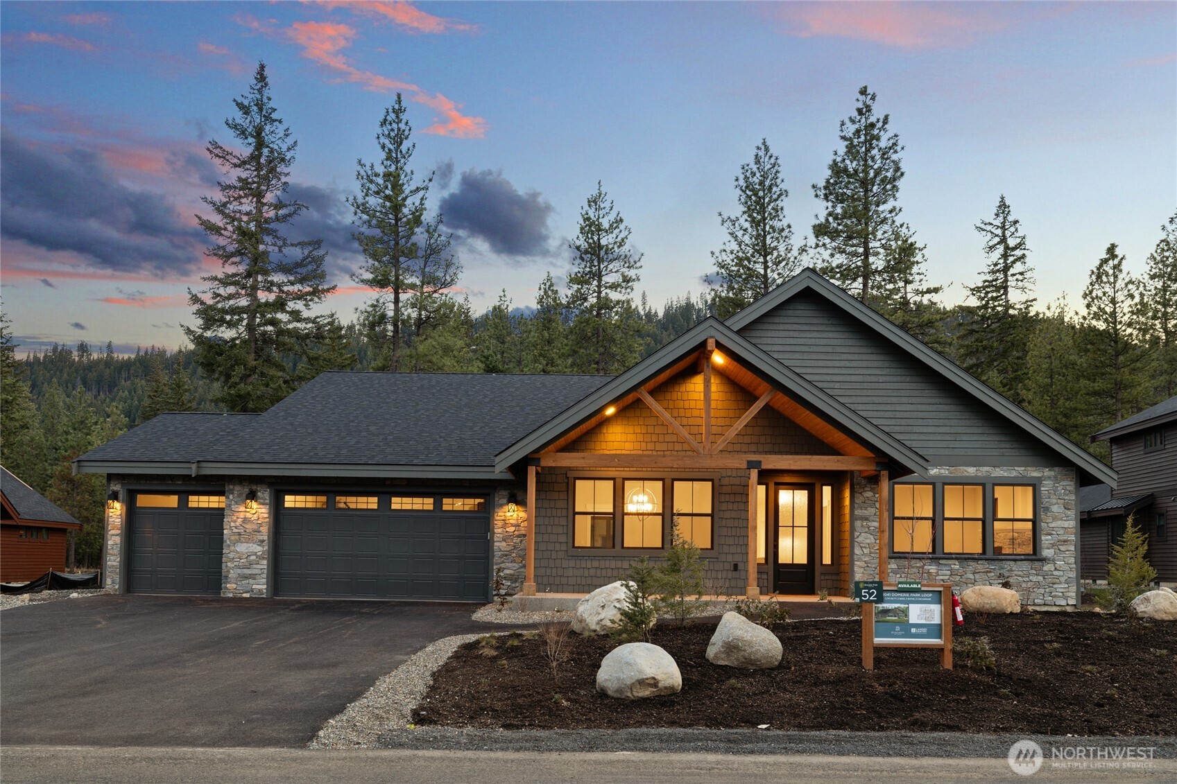 1041 Domerie Park Loop Property Photo 1