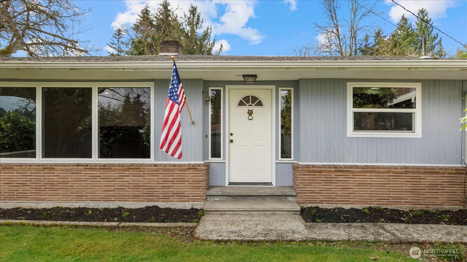 23718 Brier Road Property Photo