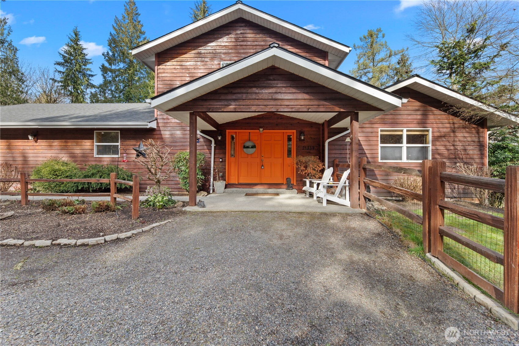 21819 E Lost Lake Road Property Photo
