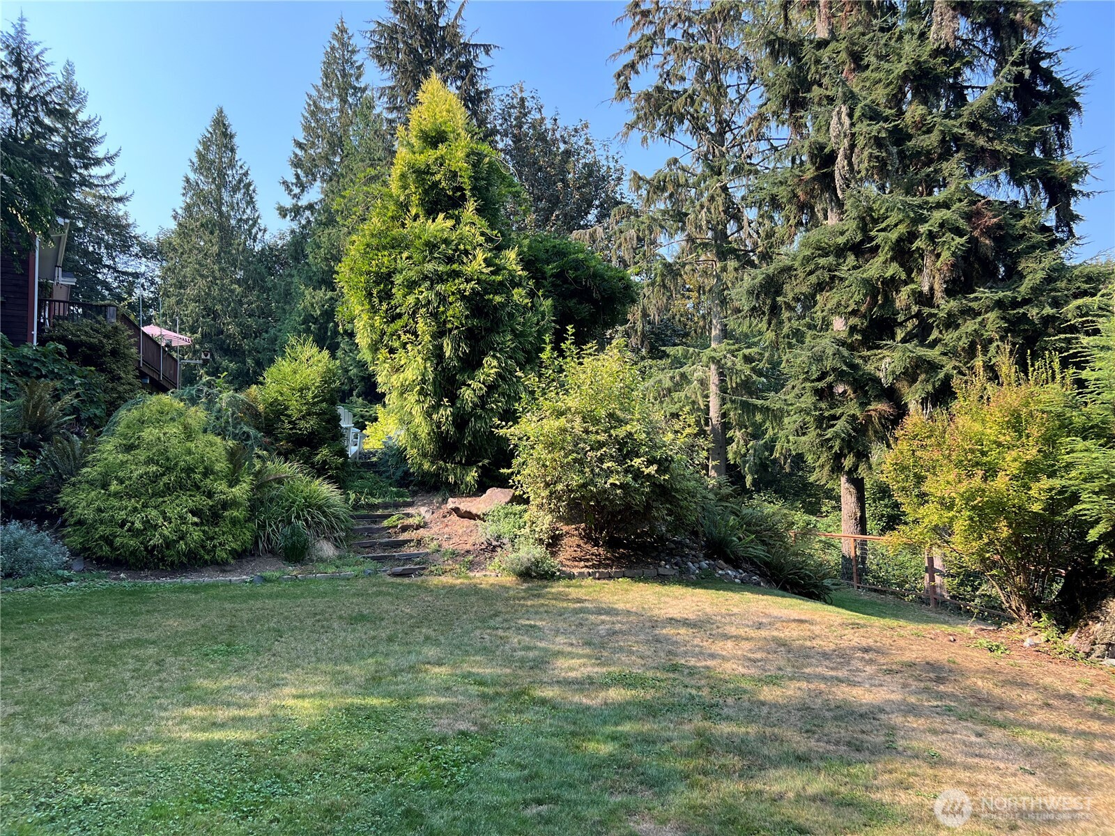 21819 E Lost Lake Road Property Photo 34
