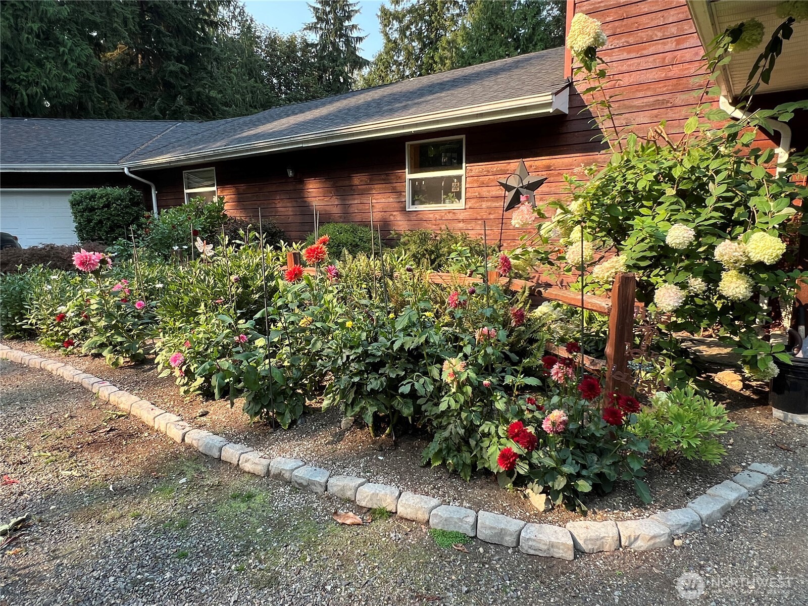 21819 E Lost Lake Road Property Photo 35
