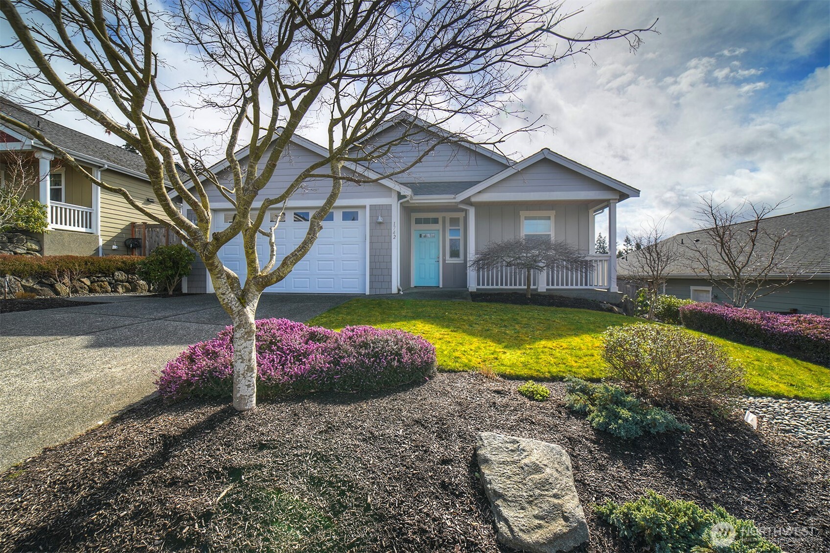 1742 Ne Vader Court Property Photo