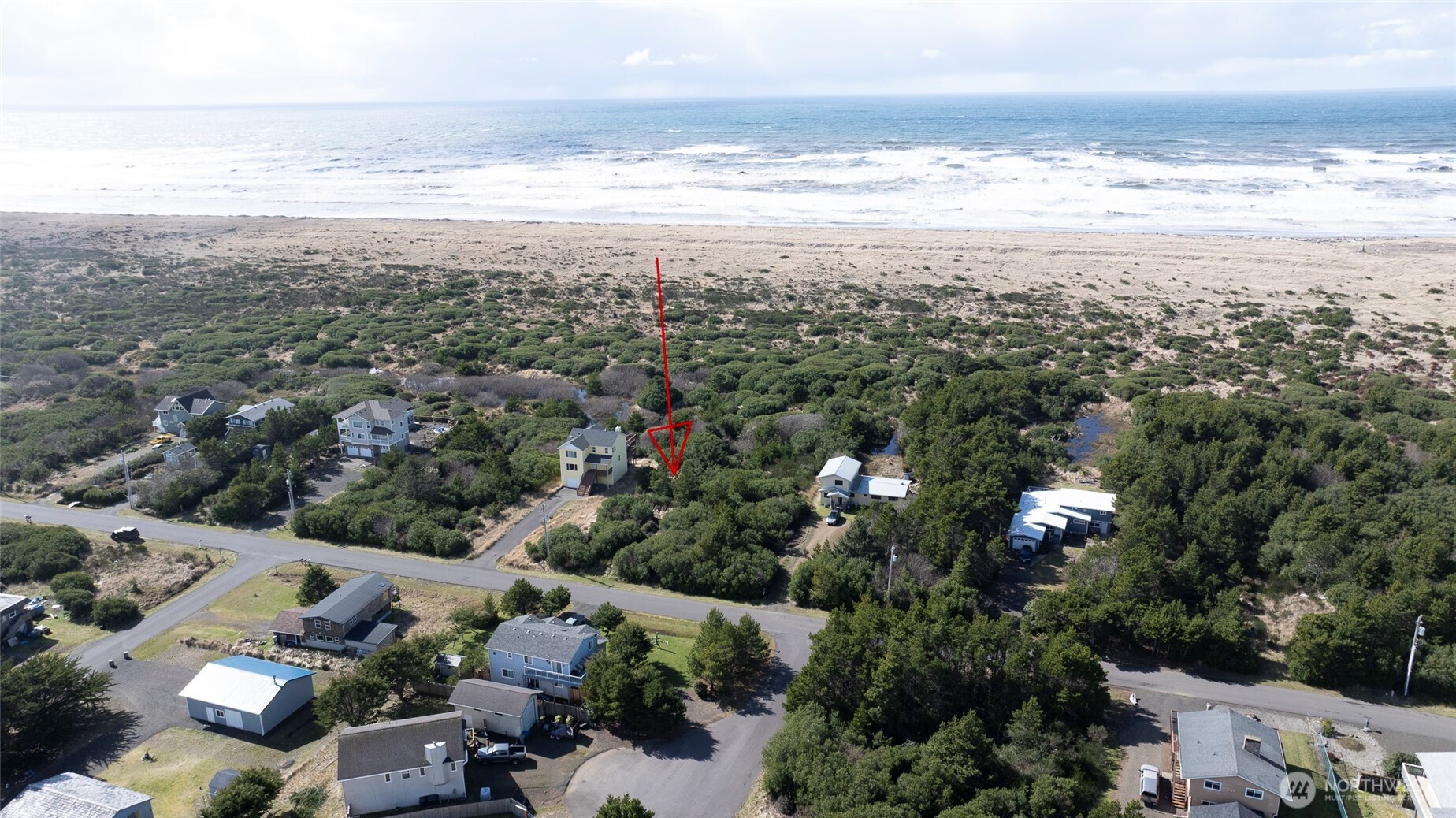 749 S Sand Dune Avenue Property Photo 4