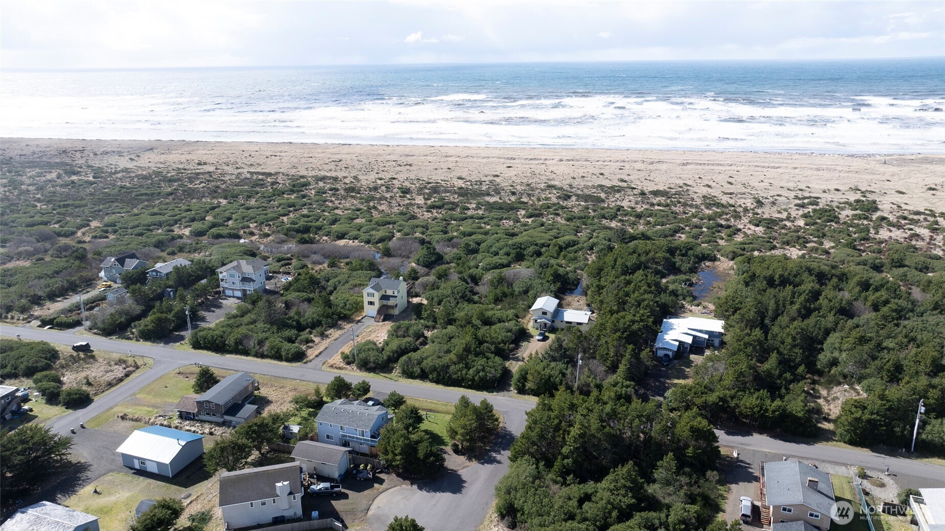 749 S Sand Dune Avenue Property Photo 12