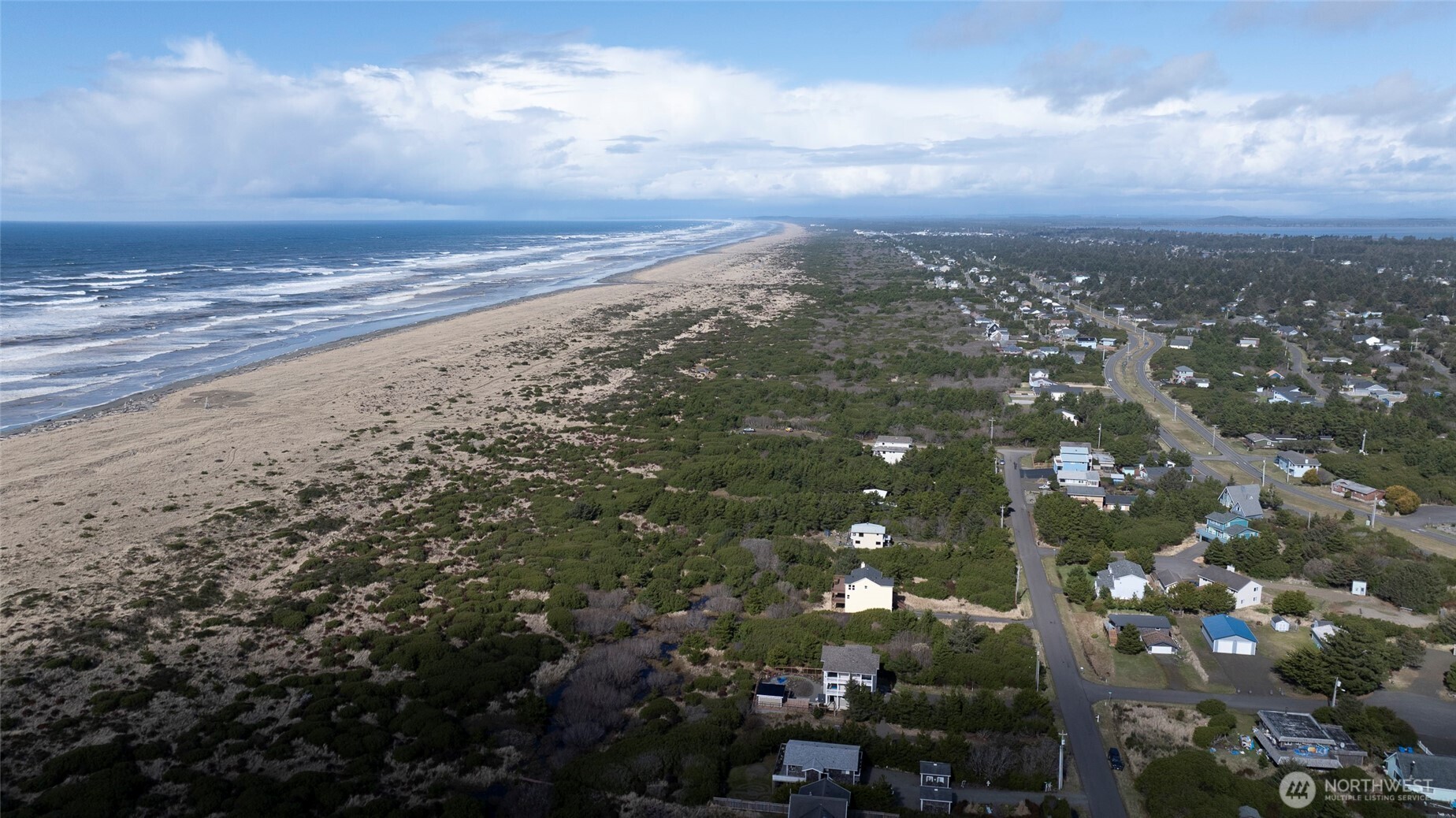 749 S Sand Dune Avenue Property Photo 17