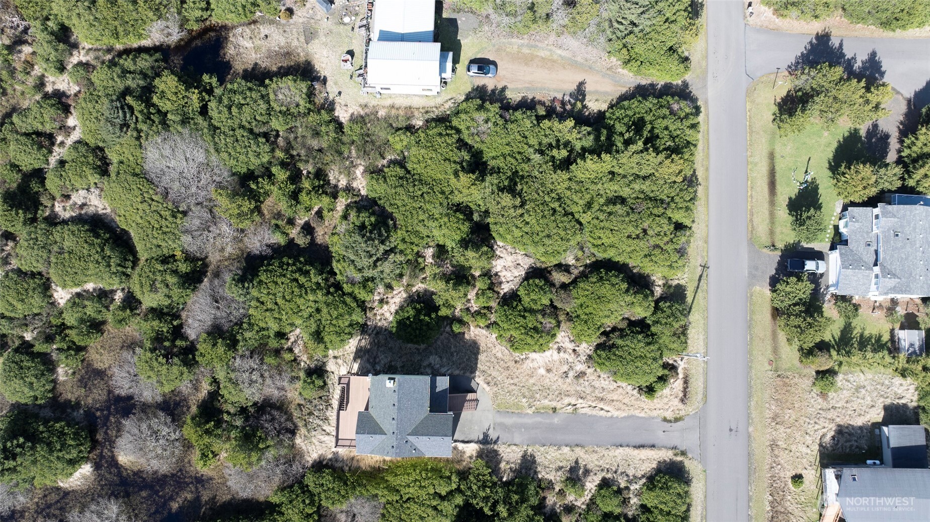 749 S Sand Dune Avenue Property Photo 20