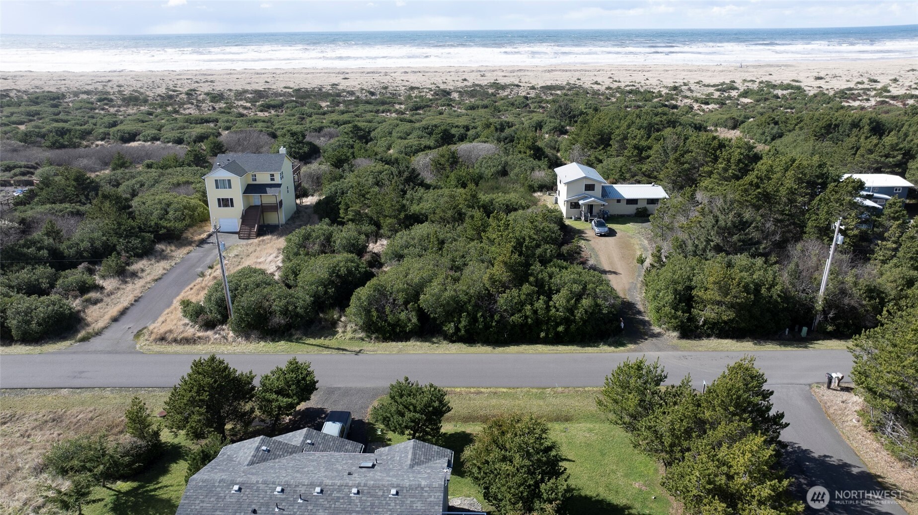 749 S Sand Dune Avenue Property Photo 21