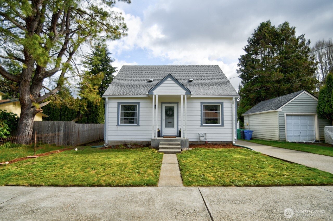1210 Eastside Street Property Photo