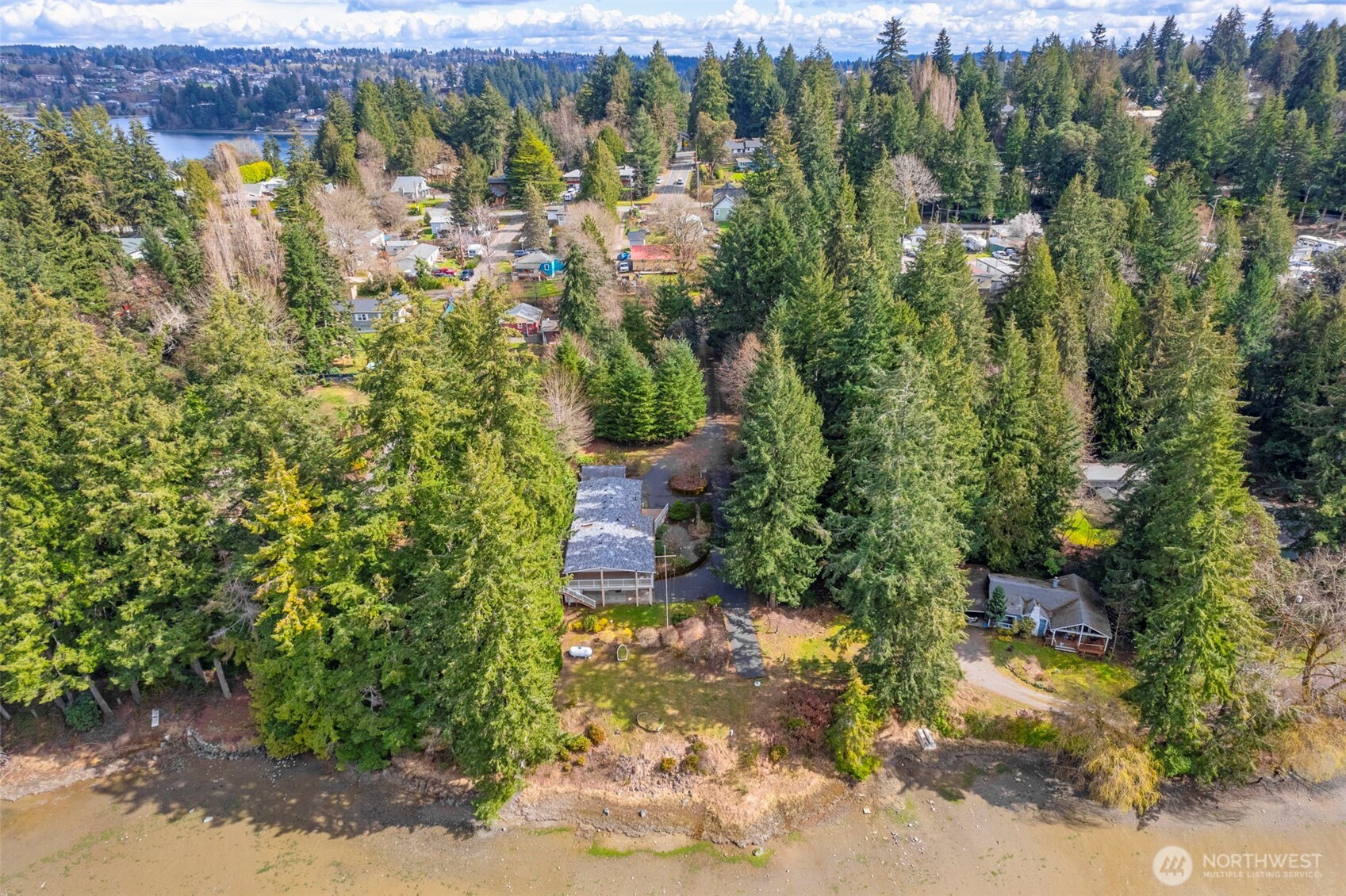 2415 Rocky Point Road Property Photo 1