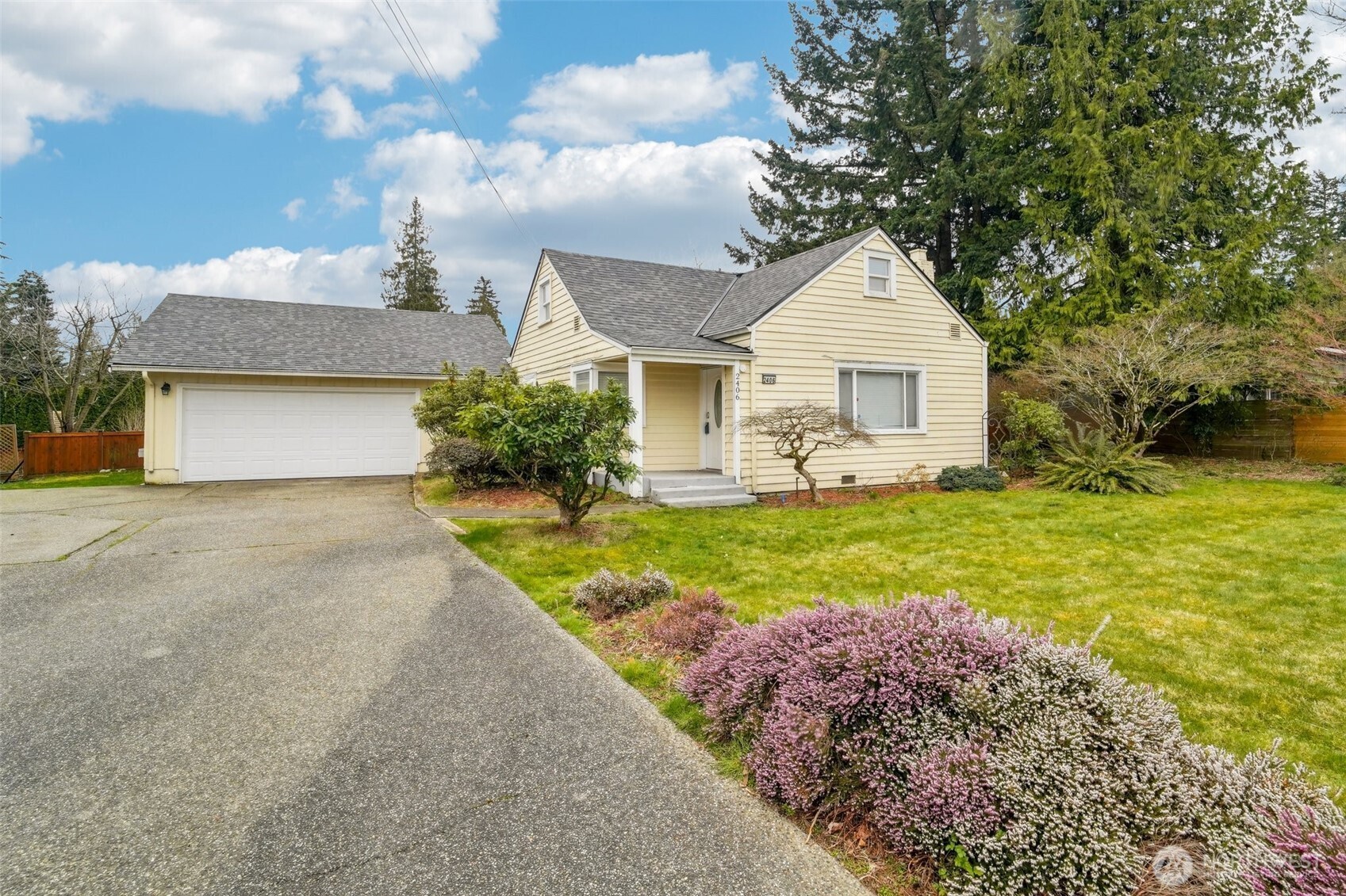 2406 100th Street Property Photo