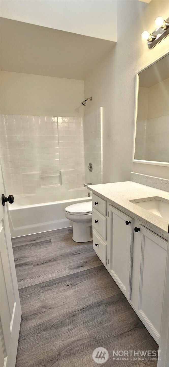 209 Factory Avenue Property Photo 12