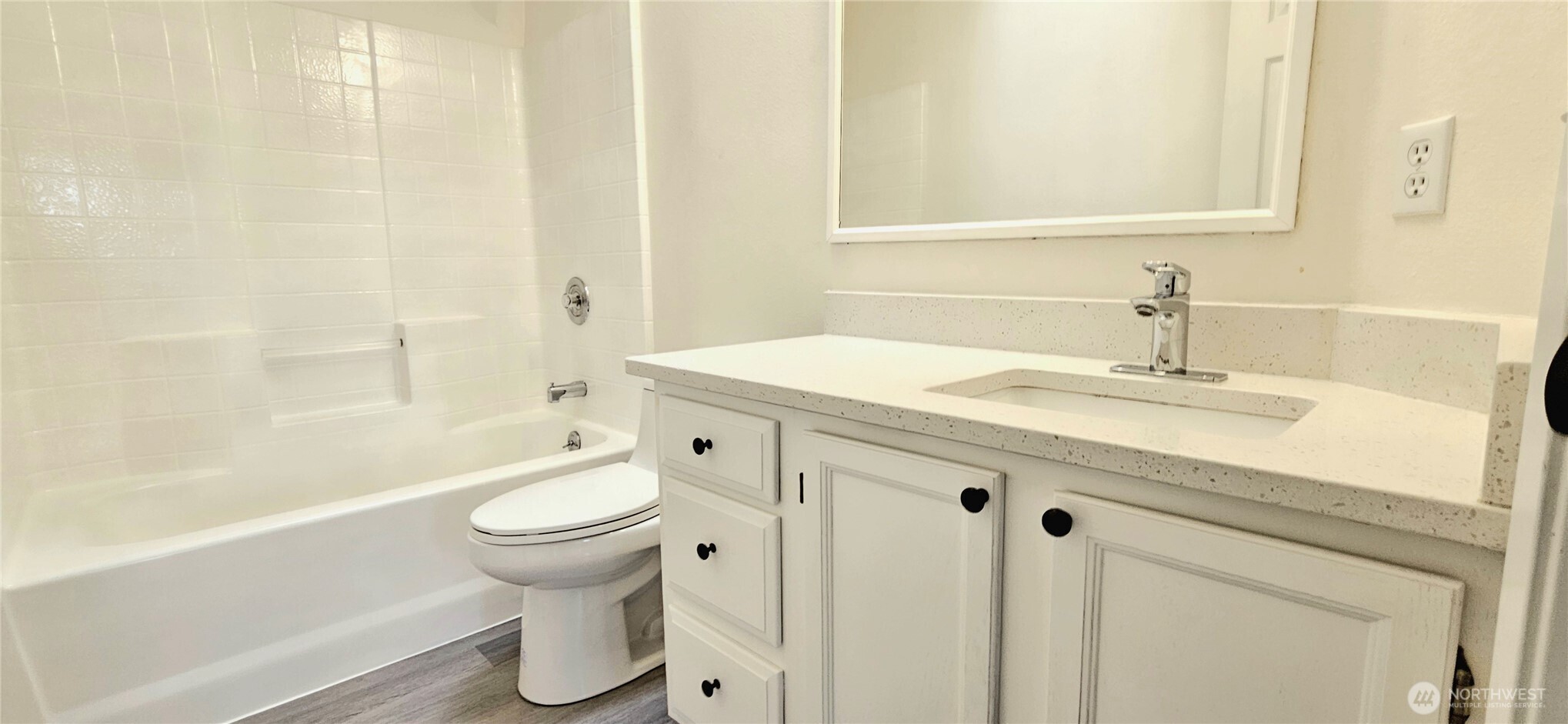 209 Factory Avenue Property Photo 13