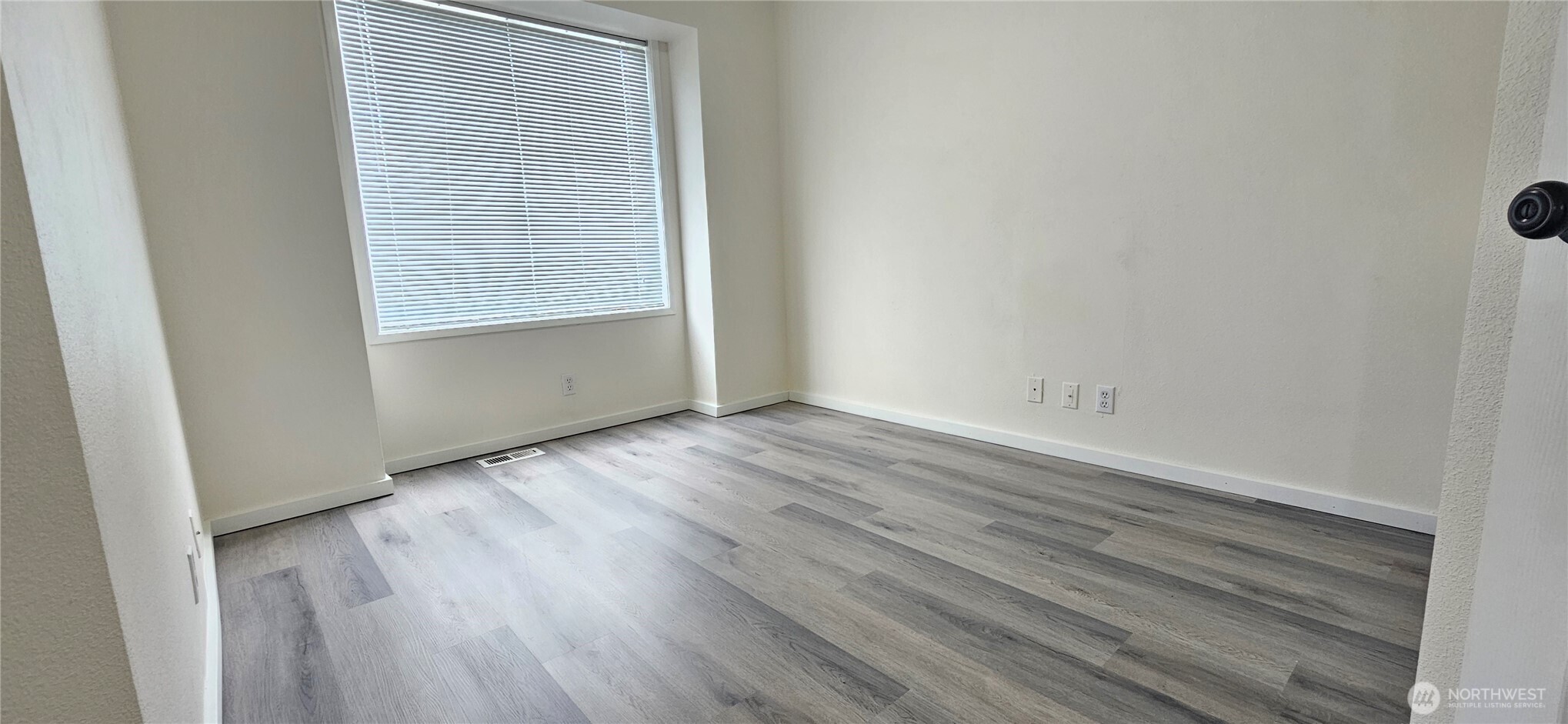 209 Factory Avenue Property Photo 16