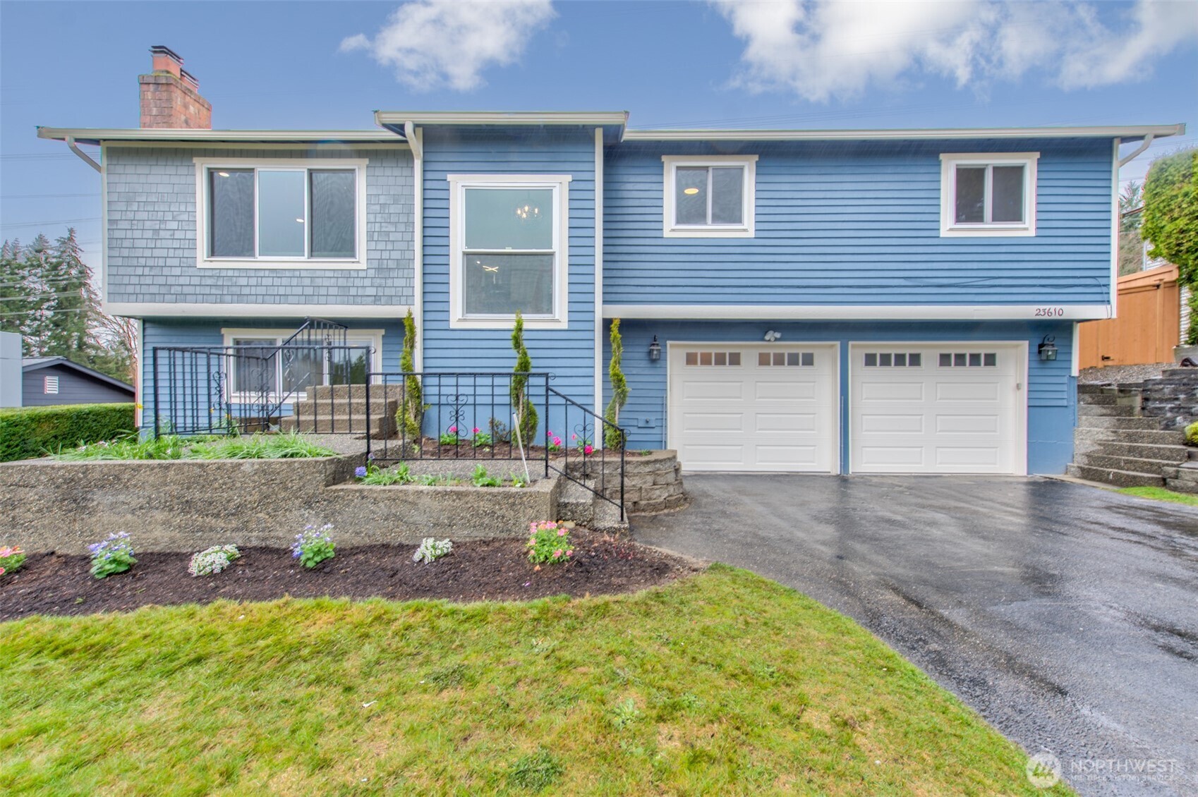 23610 39th Place Property Photo