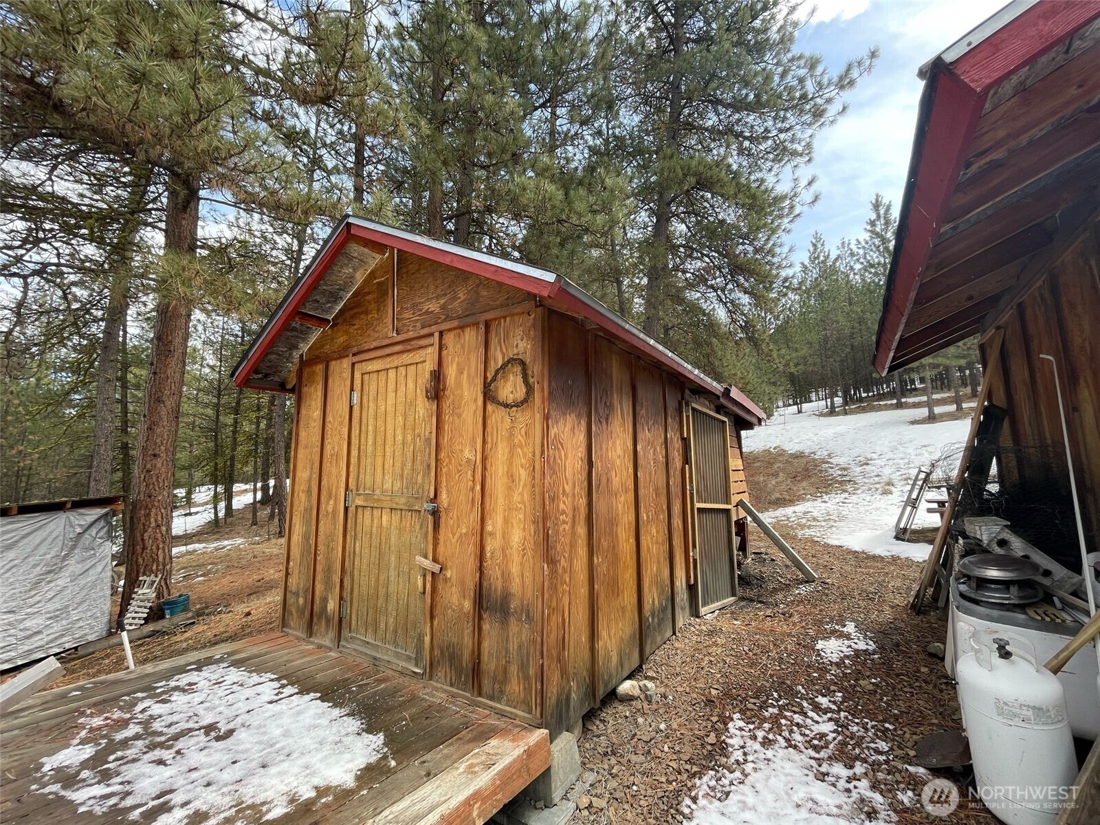 12 Caribou Road Property Photo 6