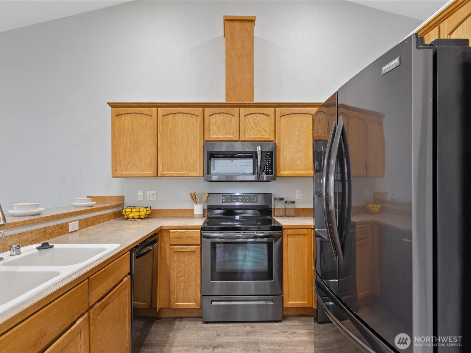 7132 37th Street Property Photo 14