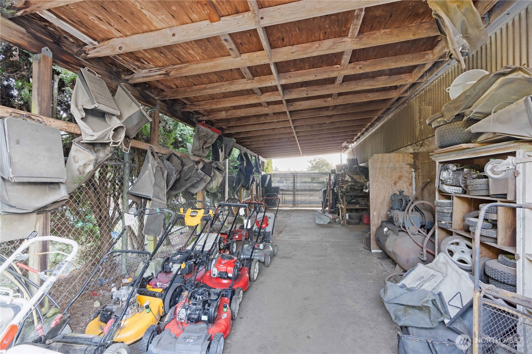 1413 112th Street Property Photo 38