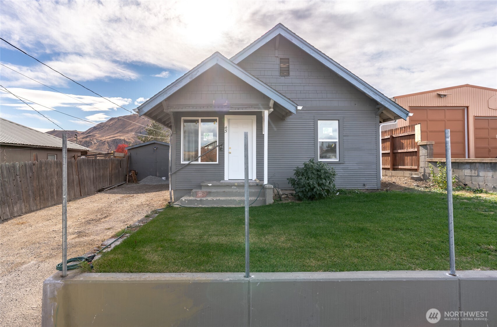 45 S Viewdale Avenue Property Photo