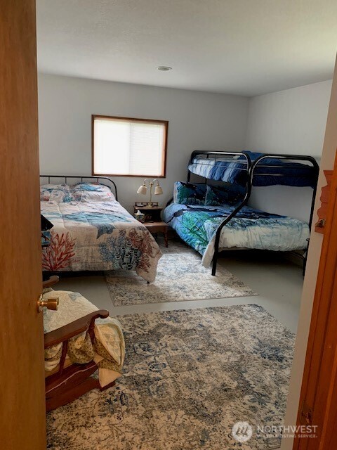 1914 195th Street Property Photo 18
