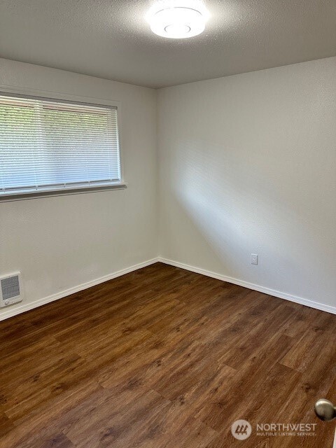 11108 Sheridan Avenue Property Photo 3