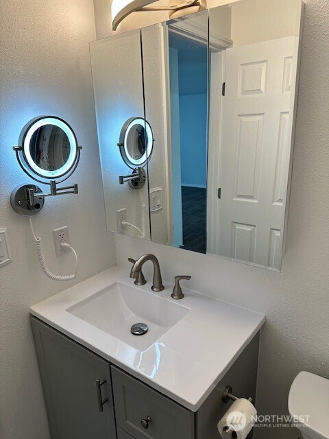 11108 Sheridan Avenue Property Photo 7