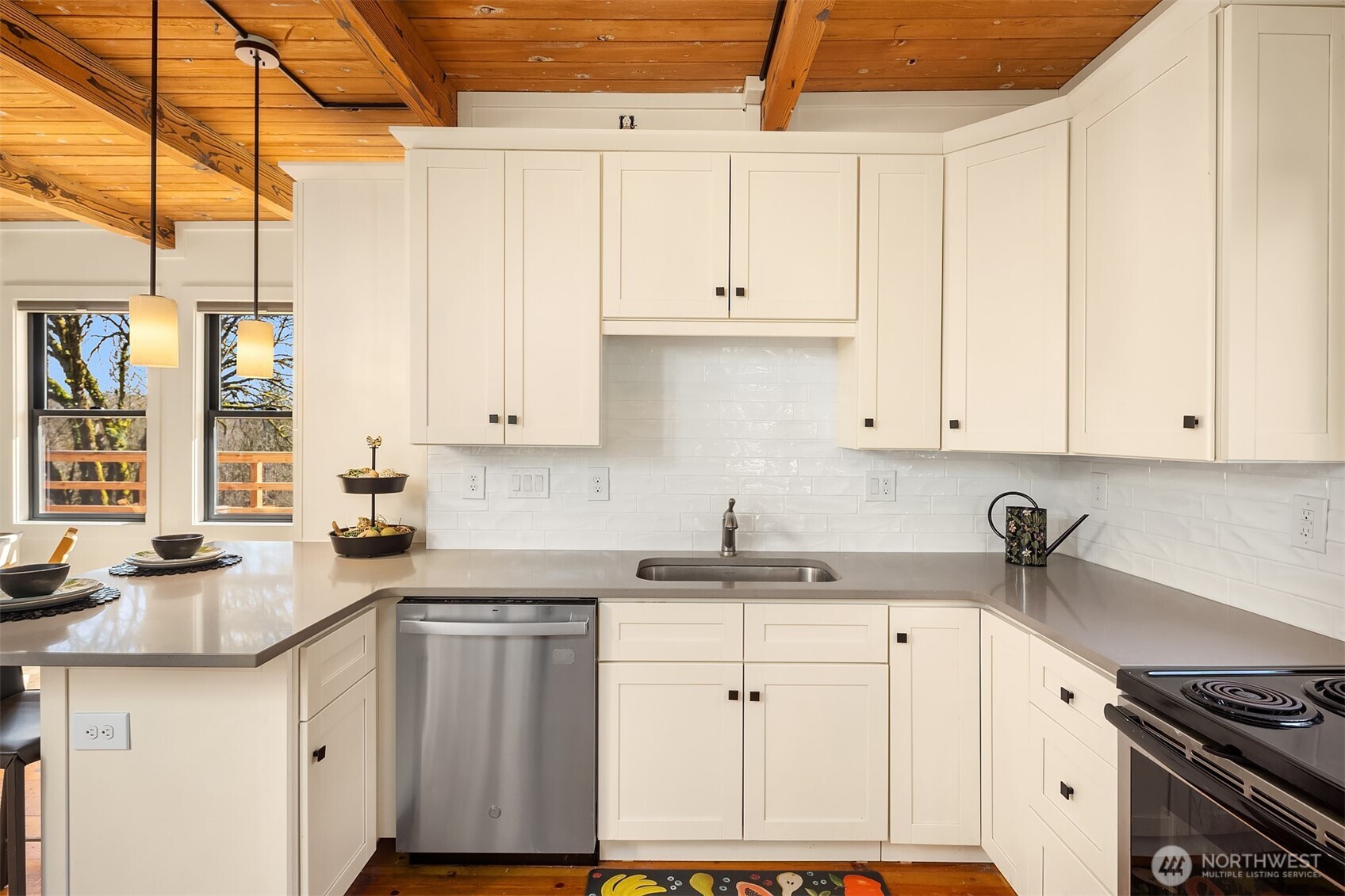 17802 244th Avenue Property Photo 5
