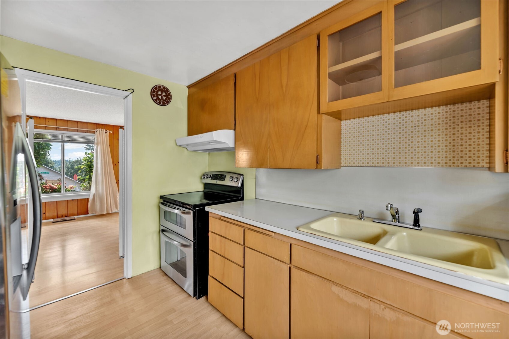 11110 Beacon Avenue Property Photo 20