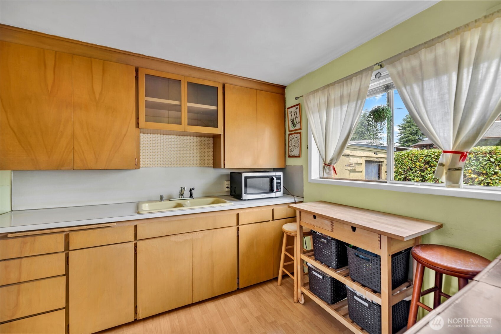 11110 Beacon Avenue Property Photo 21