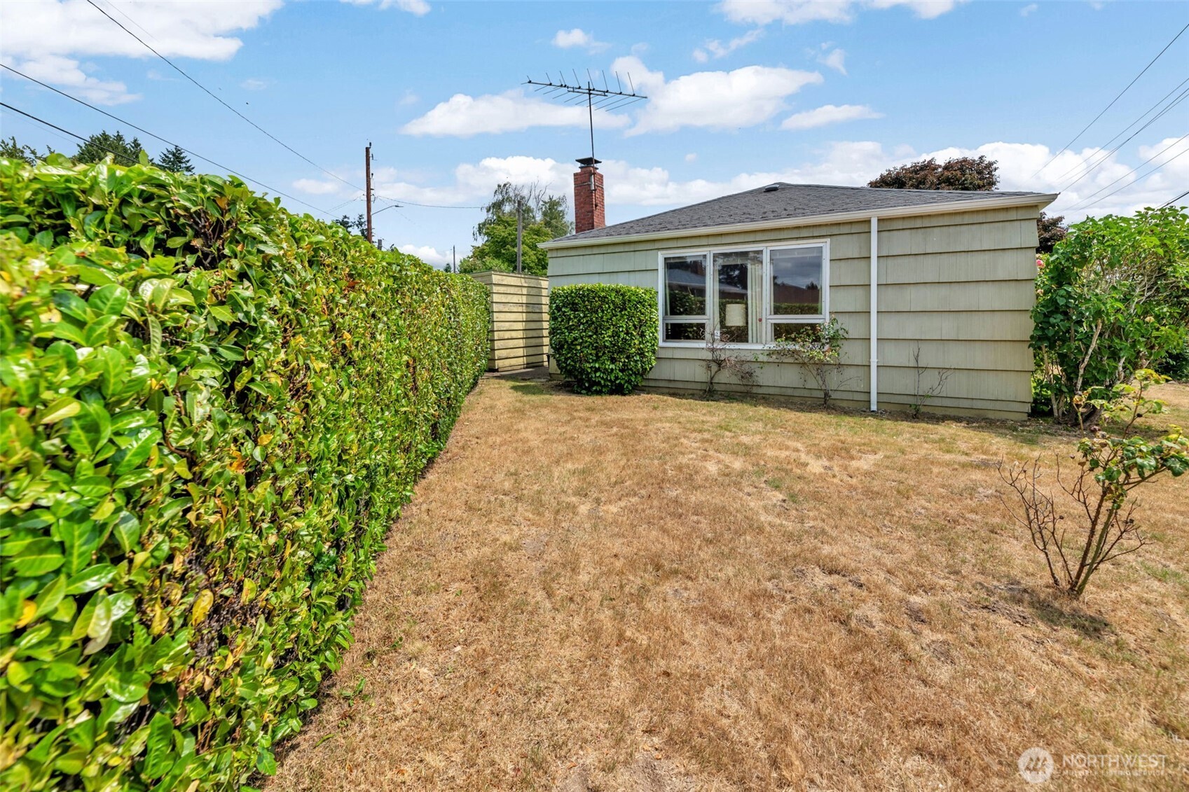 11110 Beacon Avenue Property Photo 32