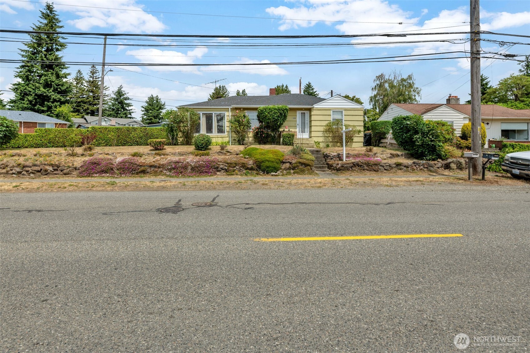 11110 Beacon Avenue Property Photo 33