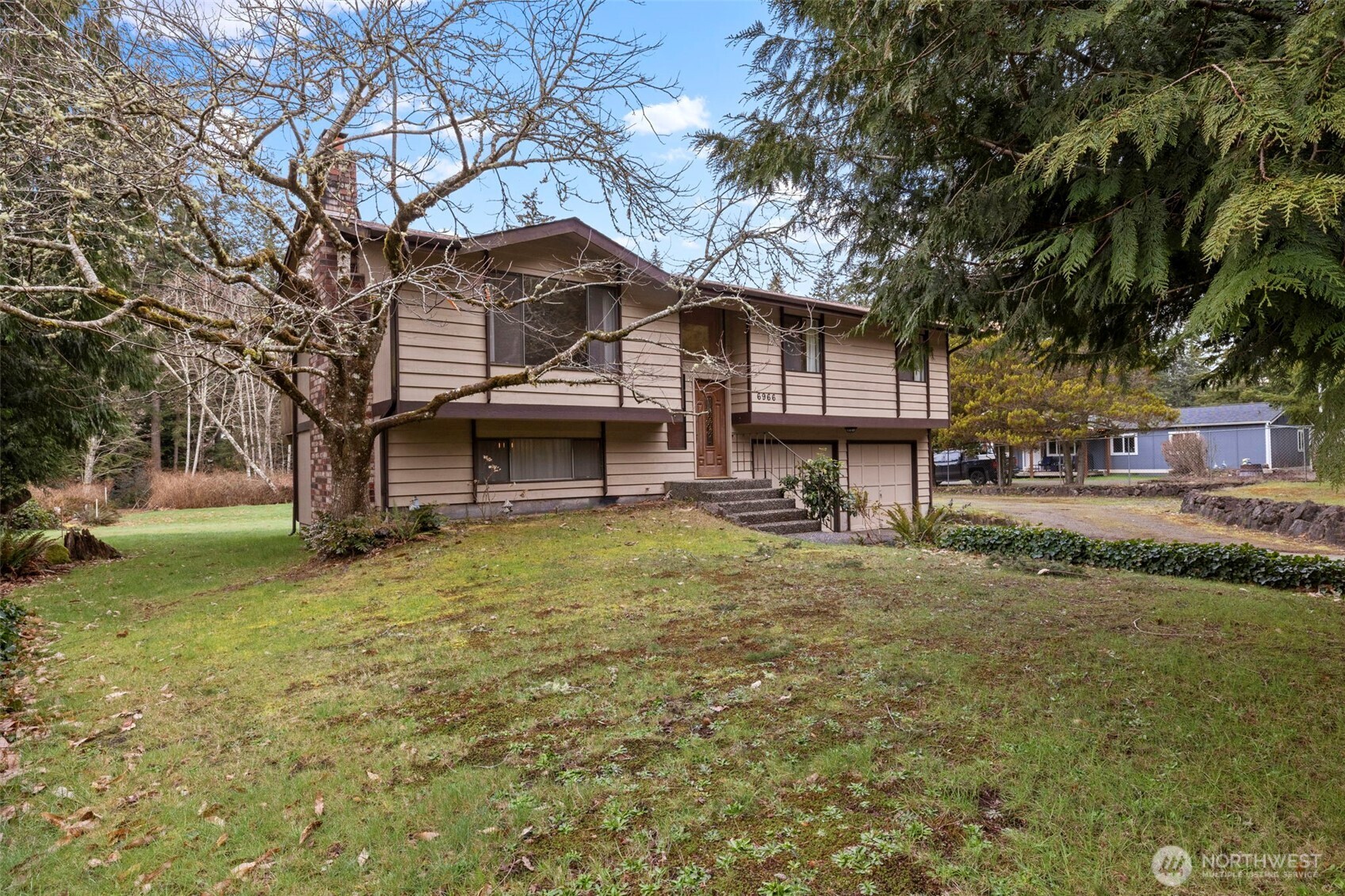 6966 N Vandecar Road Property Photo