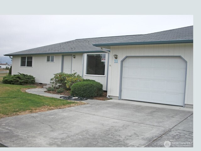 11 Windsor Court Property Photo