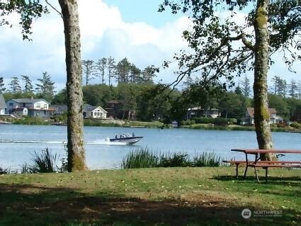 706 Baldpate Court Property Photo 11