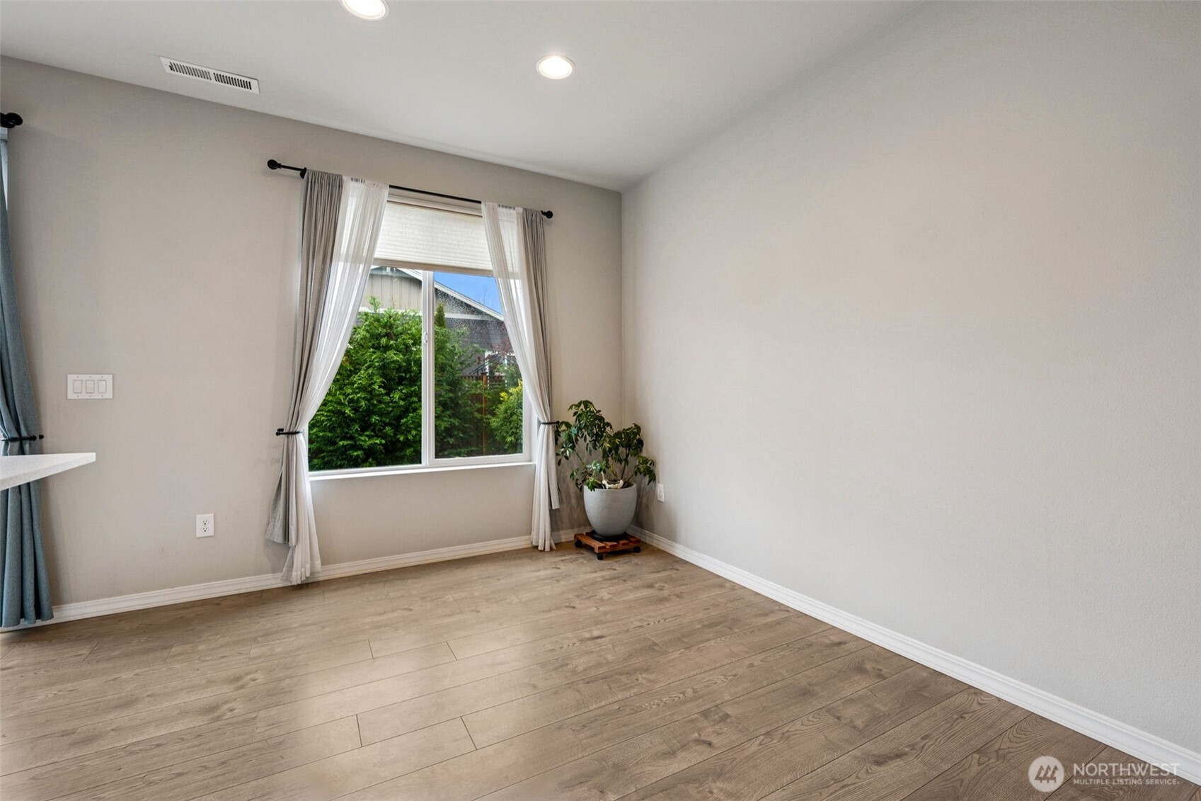 18202 145th Street Property Photo 11