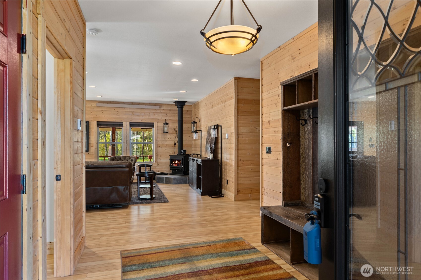 470 W Pacific Avenue Property Photo 4