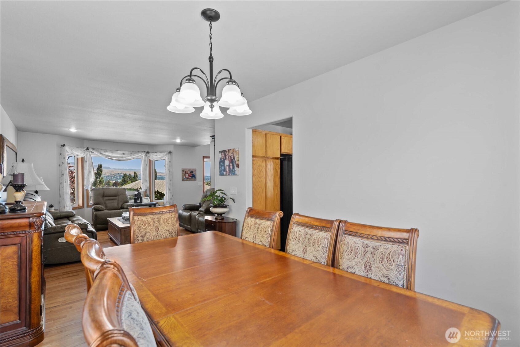 1916 Pensione Place Property Photo 9