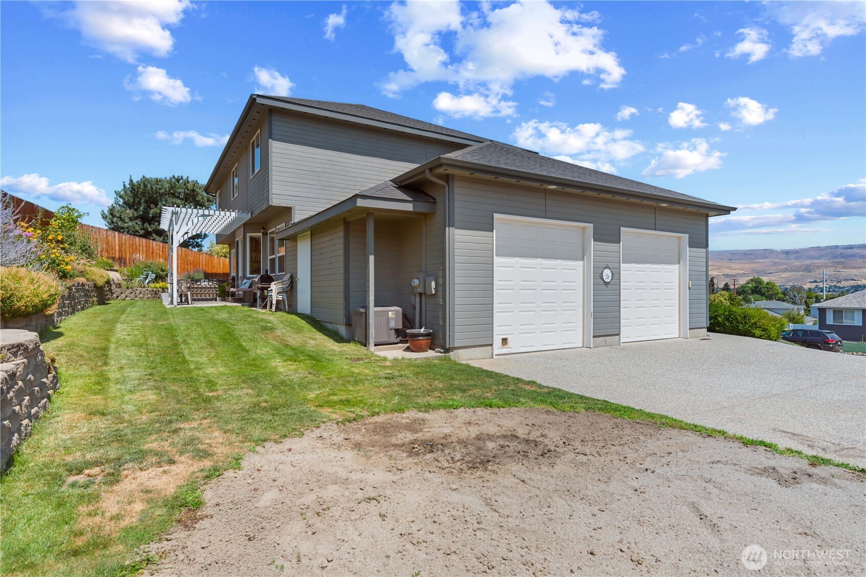 1916 Pensione Place Property Photo 37