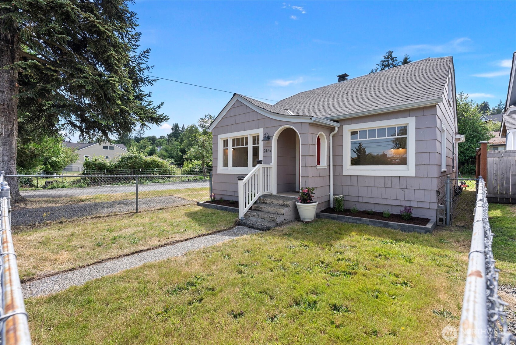 2457 Snyder Avenue Property Photo