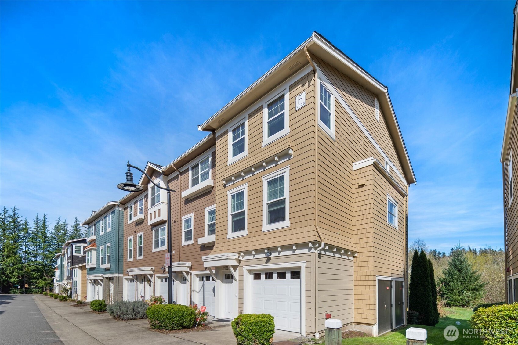 7526 129th Place F101 Property Photo
