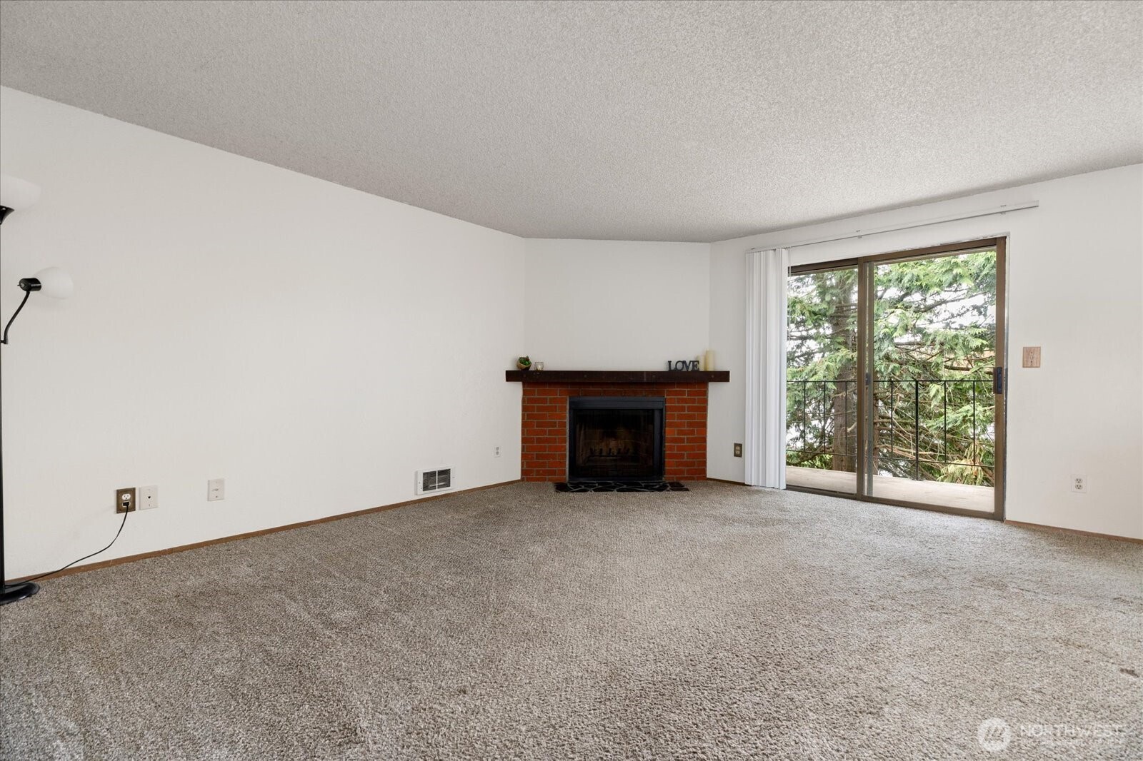 91 Se 11th Avenue 205 Property Photo 5