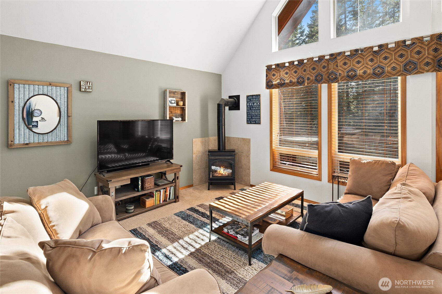1300 Pineloch Sun Drive Property Photo 8