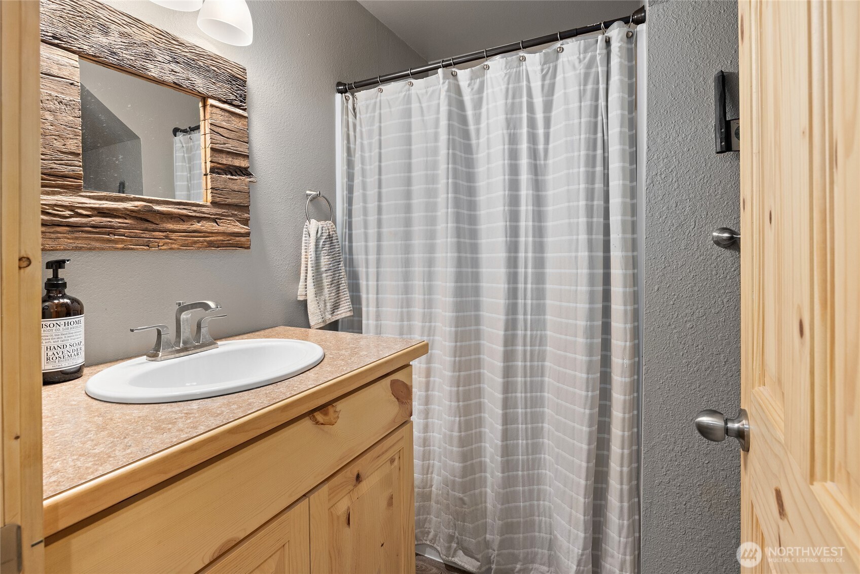 1300 Pineloch Sun Drive Property Photo 22