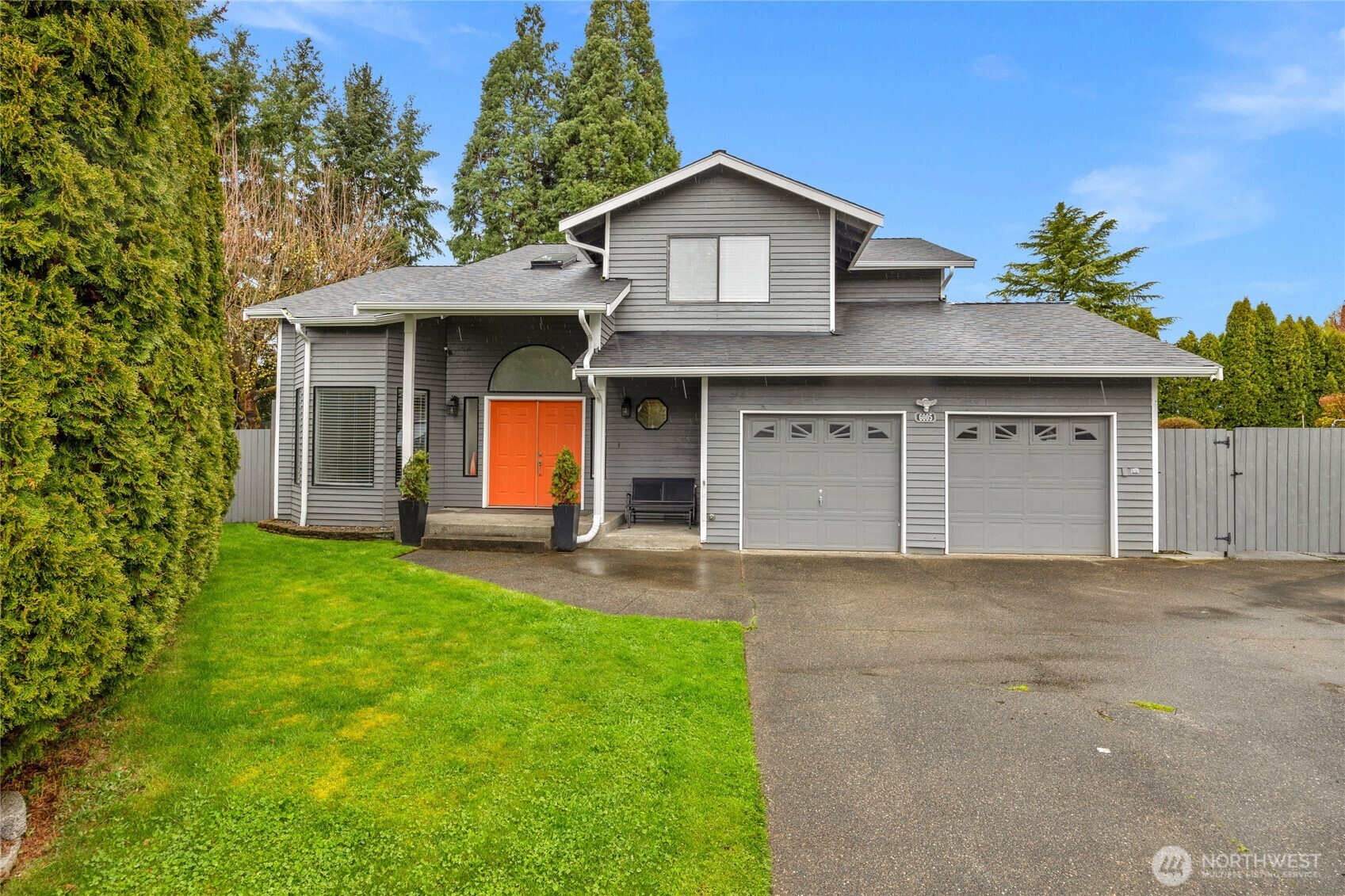 6005 37th Court Property Photo