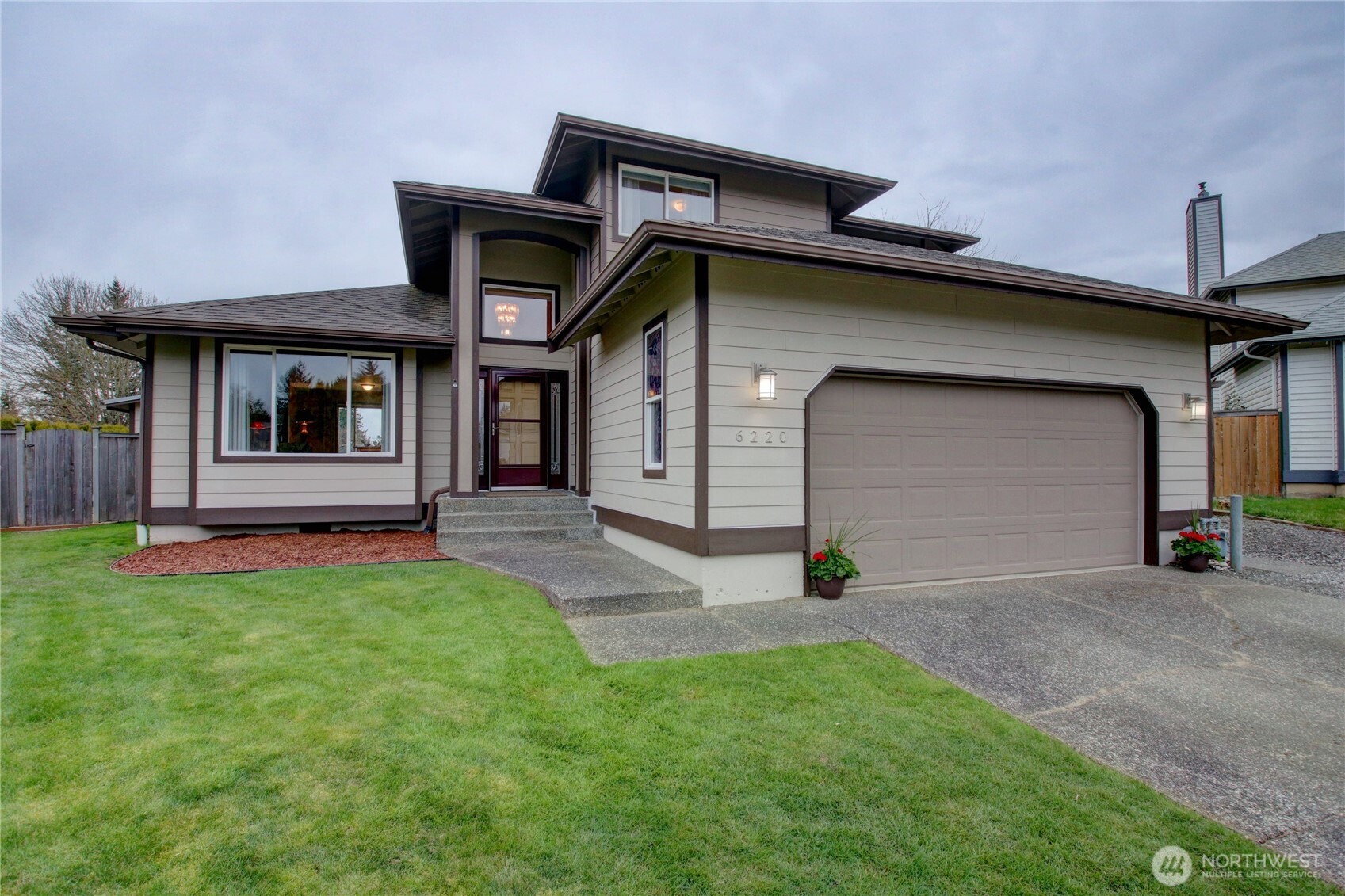 6220 Parkland Court Property Photo